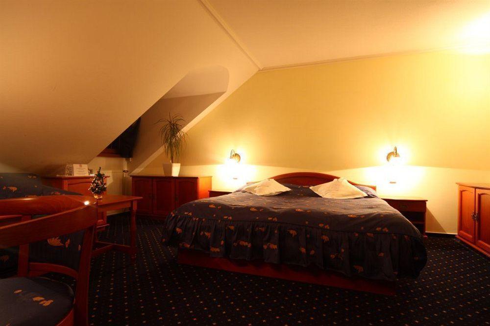 Agh Hotel Rožnov pod Radhoštěm Exteriér fotografie