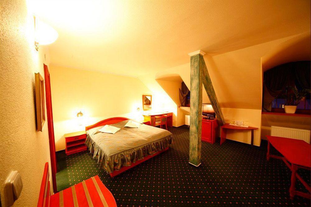 Agh Hotel Rožnov pod Radhoštěm Exteriér fotografie