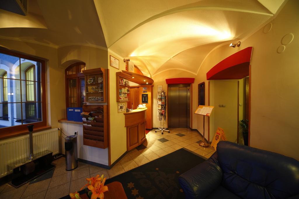 Agh Hotel Rožnov pod Radhoštěm Exteriér fotografie