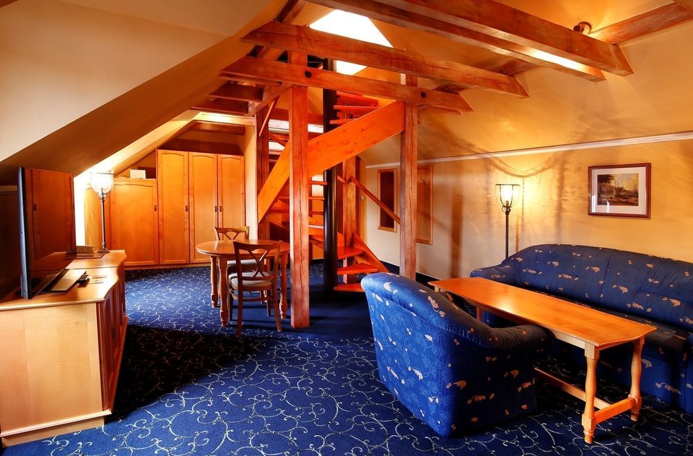 Agh Hotel Rožnov pod Radhoštěm Exteriér fotografie