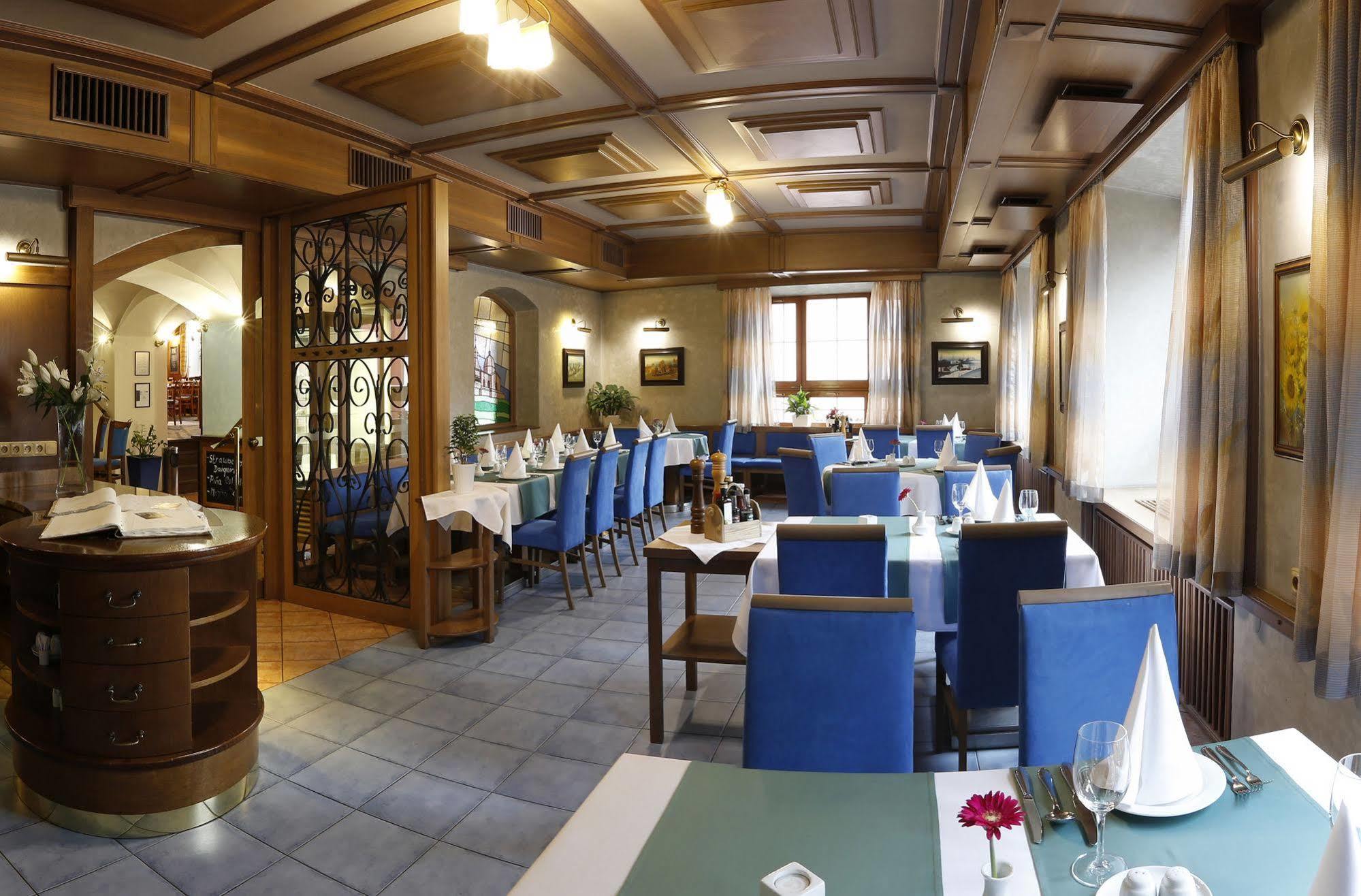 Agh Hotel Rožnov pod Radhoštěm Exteriér fotografie