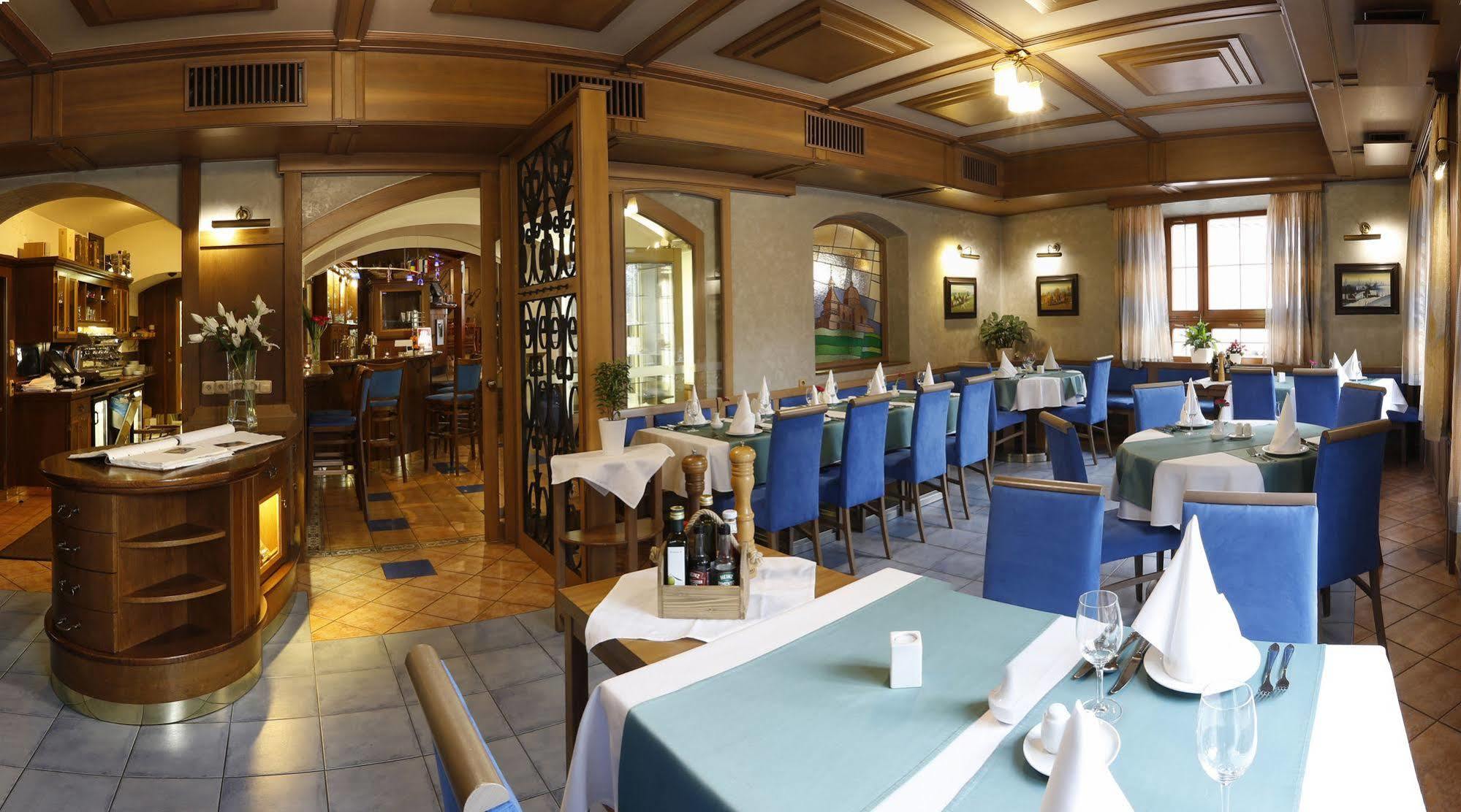 Agh Hotel Rožnov pod Radhoštěm Exteriér fotografie